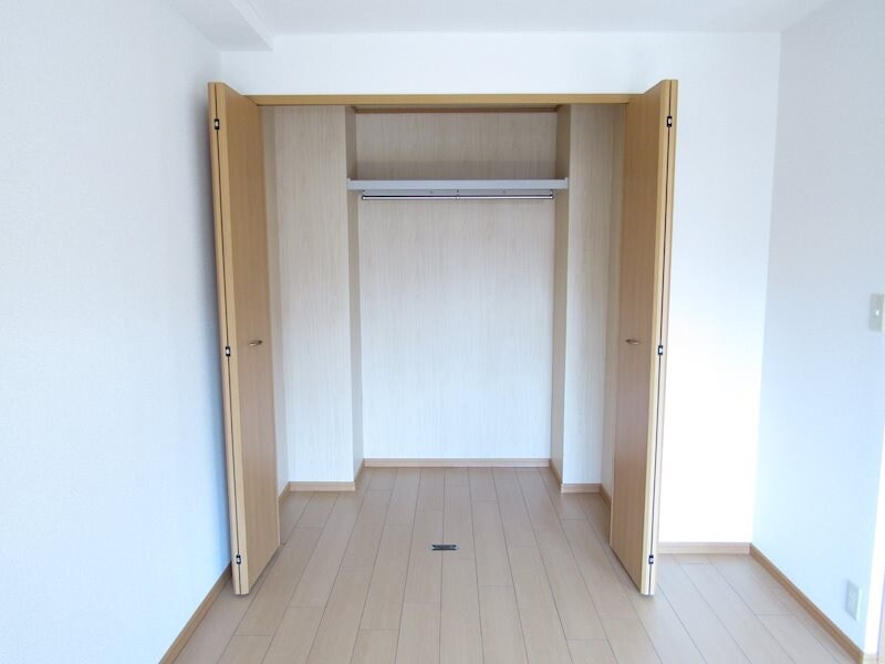 物件内観写真21　(クローゼット)