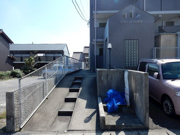 エントランス(エントランス)