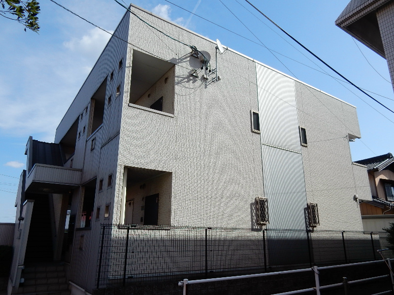 PLUSIA