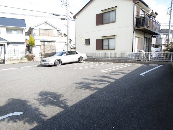 駐車場(駐車場)