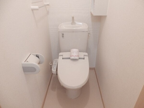 トイレ(温水洗浄便座)