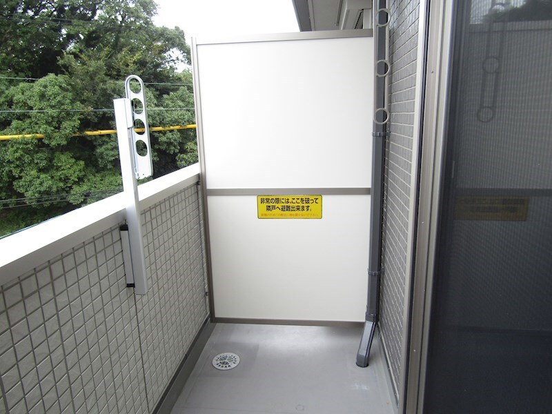 物件内観写真8　(ベランダ)