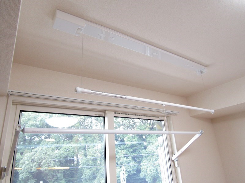 物件内観写真17　(室内物干し)