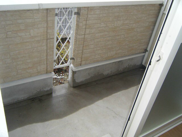 物件内観写真8　(ベランダ)