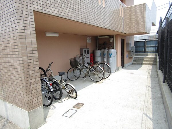 その他共有部分(駐輪場)