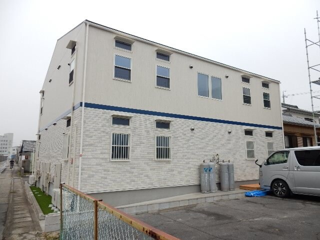 物件外観写真2　(外観)