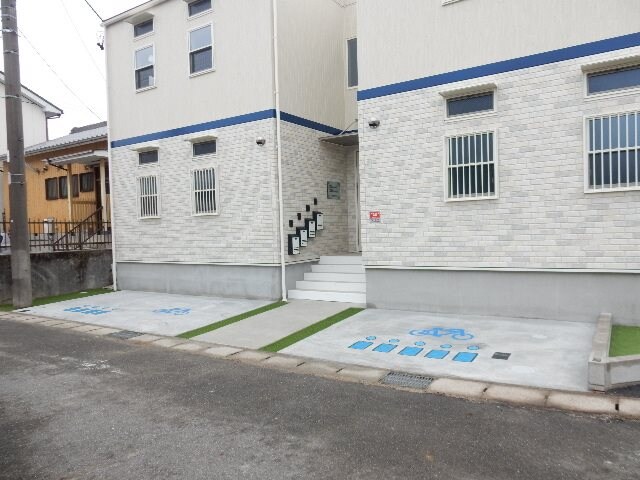 物件内観写真14　(駐輪場)