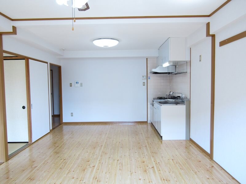 物件内観写真4　(LDK8.5帖)