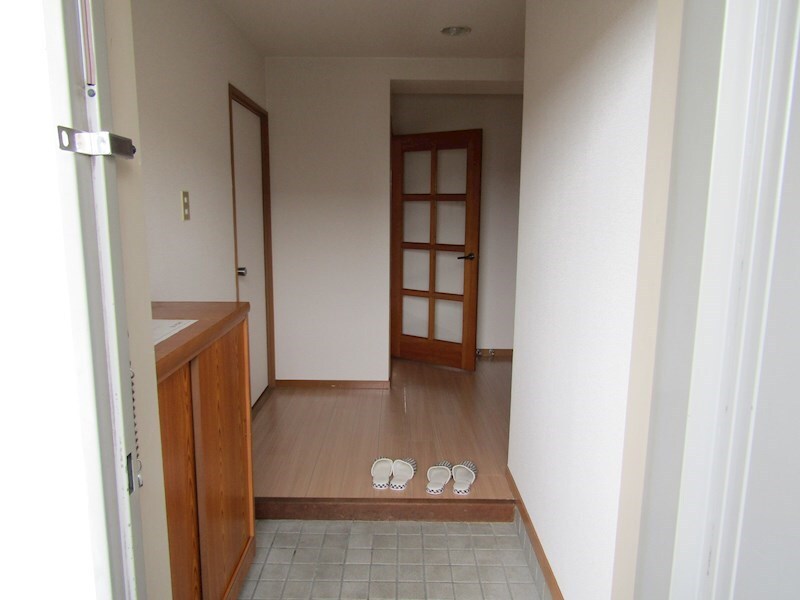 物件内観写真7　(玄関)