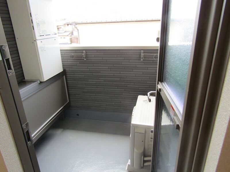 物件内観写真8　(ベランダ)