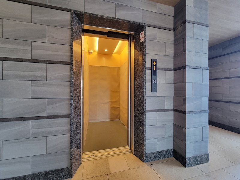 物件内観写真23　(エレベーター)