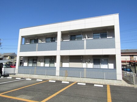 ラヴァーグミディ外観写真