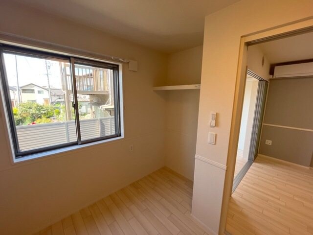 物件内観写真15　(オープン収納)
