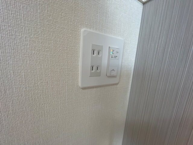物件内観写真16　(Wi-Fiコンセント内臓)
