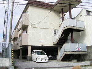山地マンション外観写真