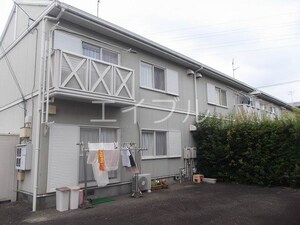 ラフォーレアパート D棟外観写真