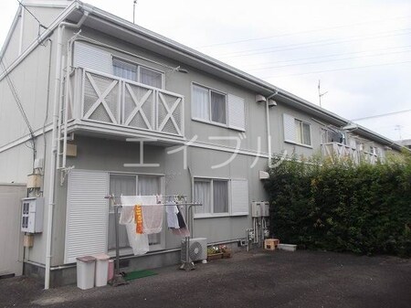 ラフォーレアパート D棟外観写真