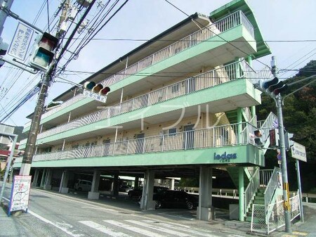 イエダス外観写真