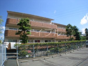 城山清涼ハイツ1号棟外観写真