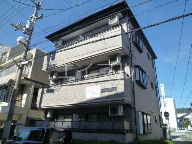 スプリングハウス