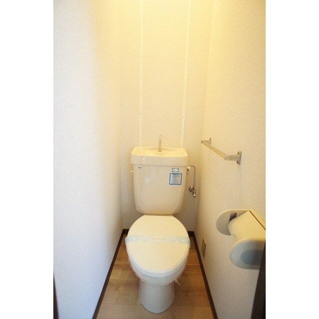 物件内観写真8　(清潔感のある空間)