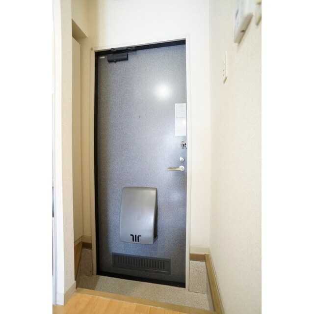 物件内観写真11　(シューズボックス完備)