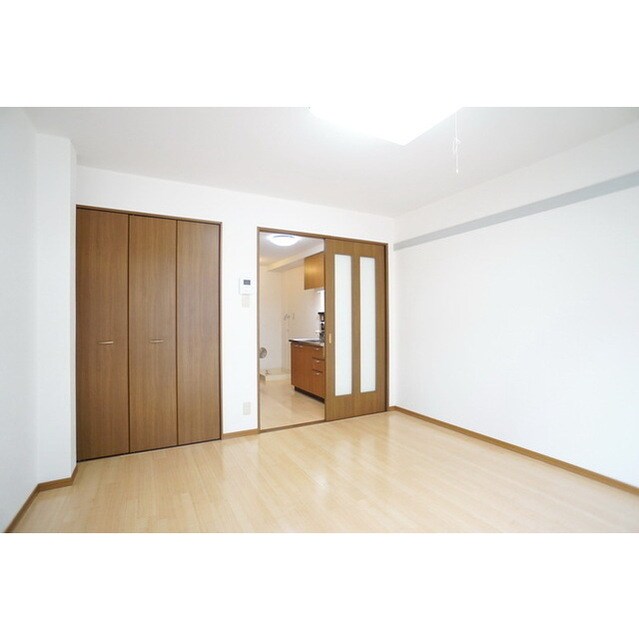 物件内観写真5　(家具類の配置をイメージしやすい)