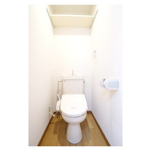 トイレ(気遣いを感じる棚)