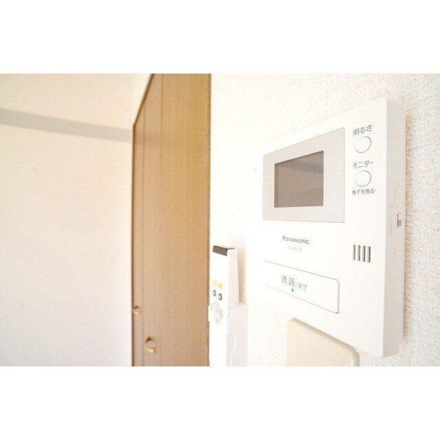 物件内観写真12　(不意の来客にも安心ですね)