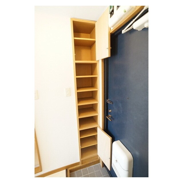 物件内観写真14　(玄関がきれいに片付きますね)