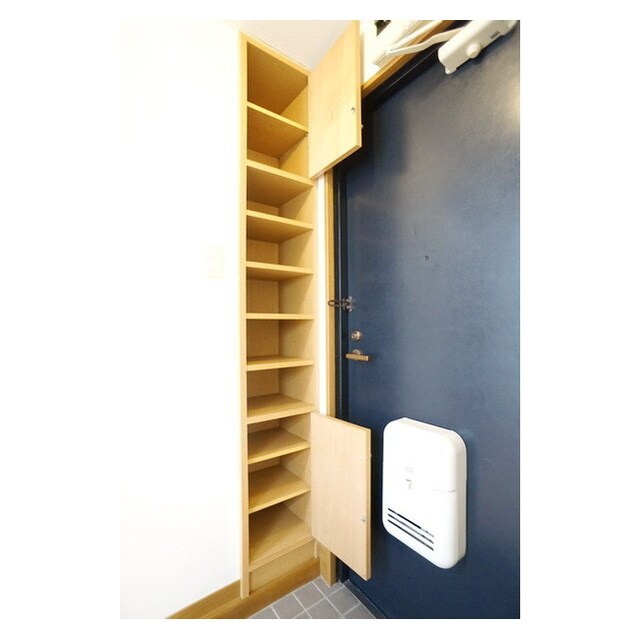 物件内観写真21　(玄関がキレイに片付きますね)