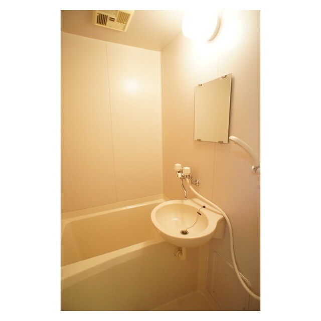 物件内観写真8　(キレイにメンテナンスされていま)