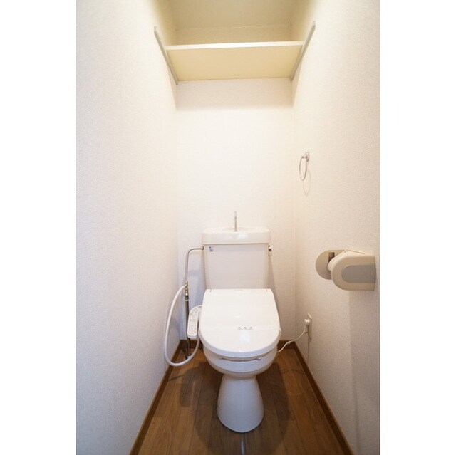 物件内観写真9　(ウォシュレット完備)