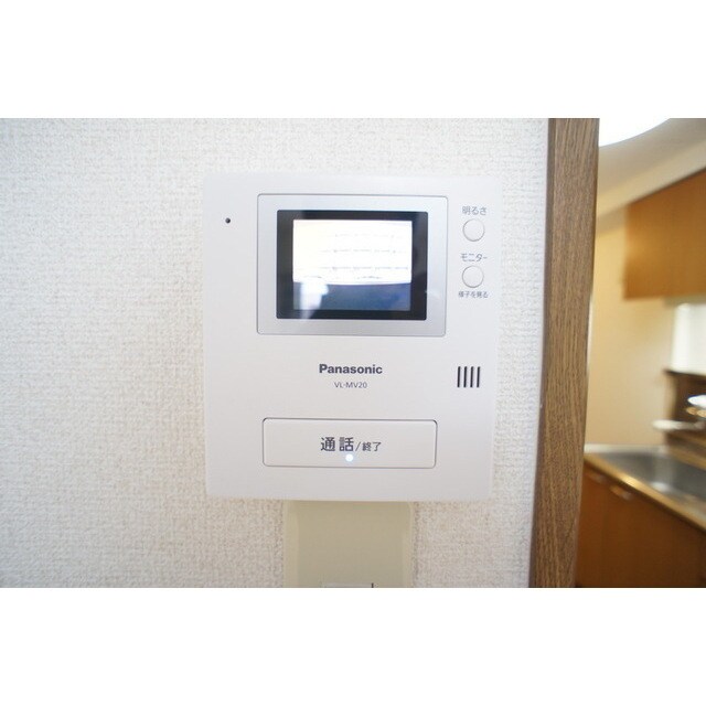 物件内観写真12　(不意の来客にも安心ですね)