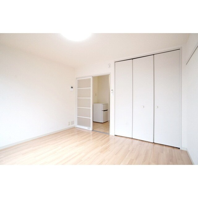 物件内観写真6　(家具類の配置をイメージしやすい)