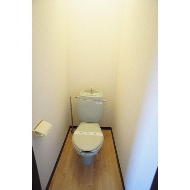 物件内観写真10　(清潔感のあるトイレ)