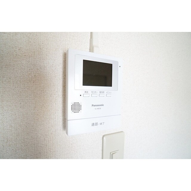 物件内観写真12　(不意の来客にも安心ですね)