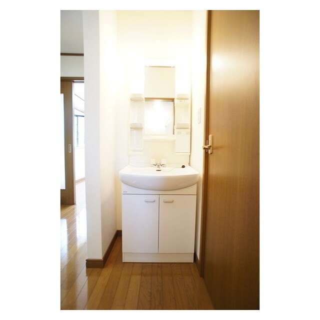 物件内観写真9　(洗面スペース確保)