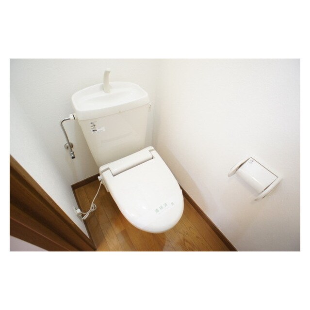 物件内観写真10　(清潔感のあるトイレ)