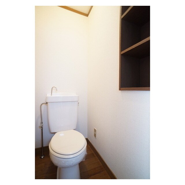 物件内観写真9　(清潔感のあるトイレ)