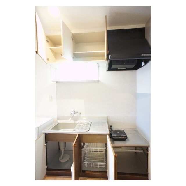 物件内観写真18　(調理器具もしっかり収納出来ます)