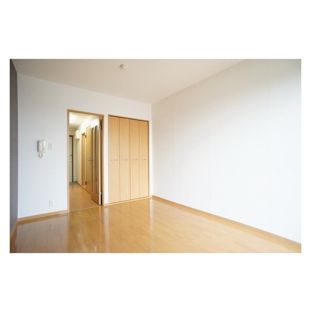 物件内観写真5　(高い遮音性も魅力です)