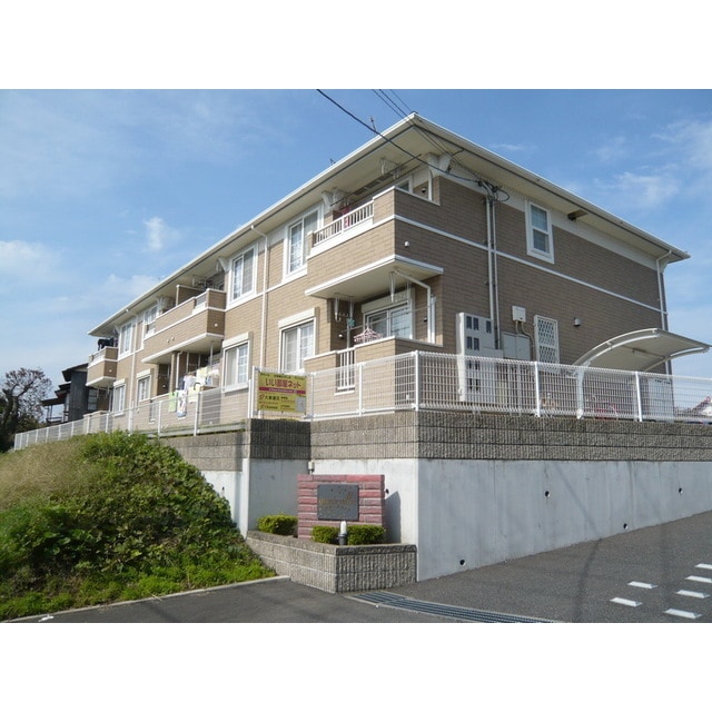 グラースヴィラの物件外観写真