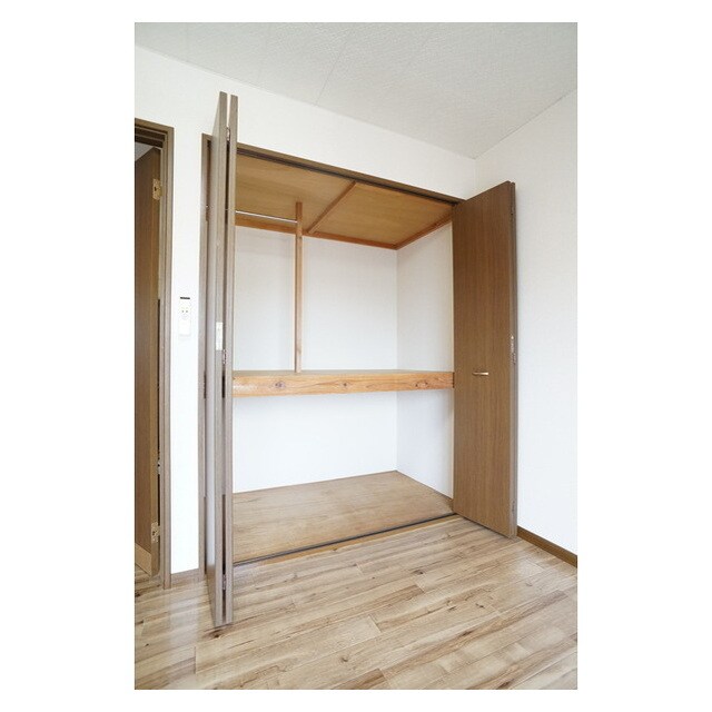 物件内観写真11　(シンプルで使いやすい収納スペー)