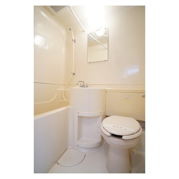 トイレ(水周りのお掃除が楽ちんなユニッ)