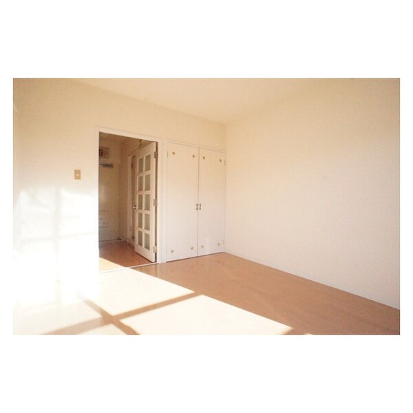 居室・リビング(しっかりとした収納を配置)