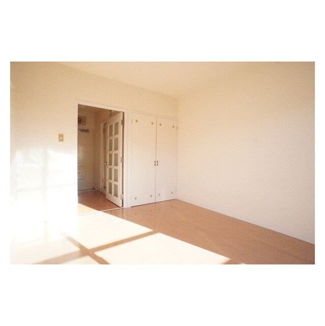 物件内観写真17　(しっかりとした収納を配置)