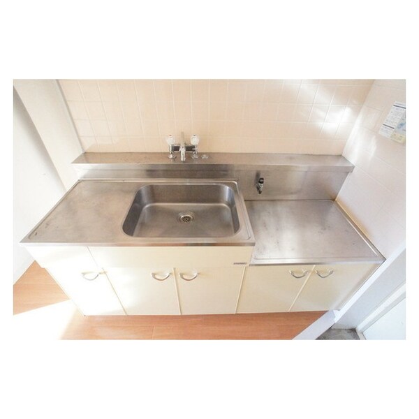 キッチン(キレイにメンテナンスされていま)