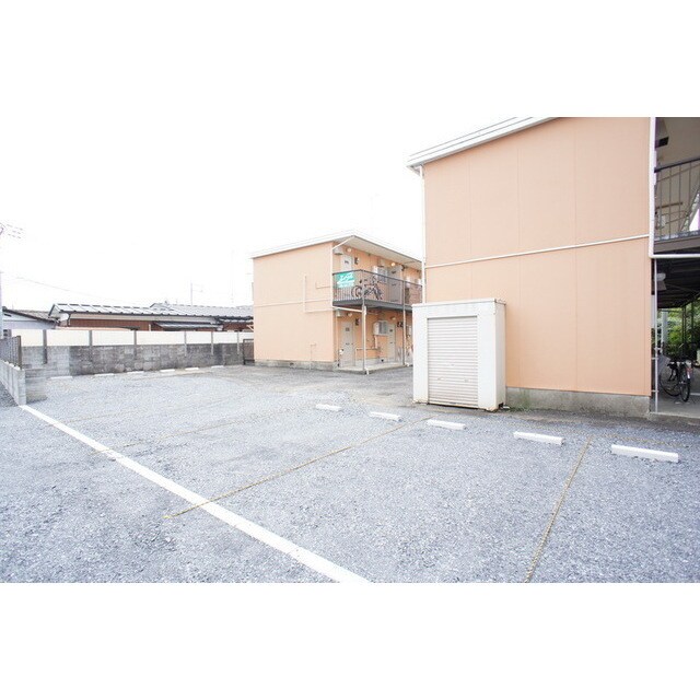 物件外観写真3　(茨城大前へ直通出来ます。)