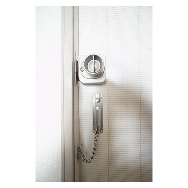 物件内観写真23　(二重でロックが可能)